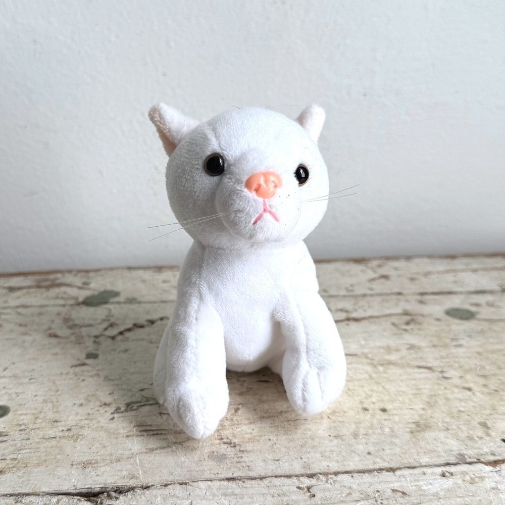Small White Plush Cat Toy Soft Stuffed Animal Sitting Feline 5"